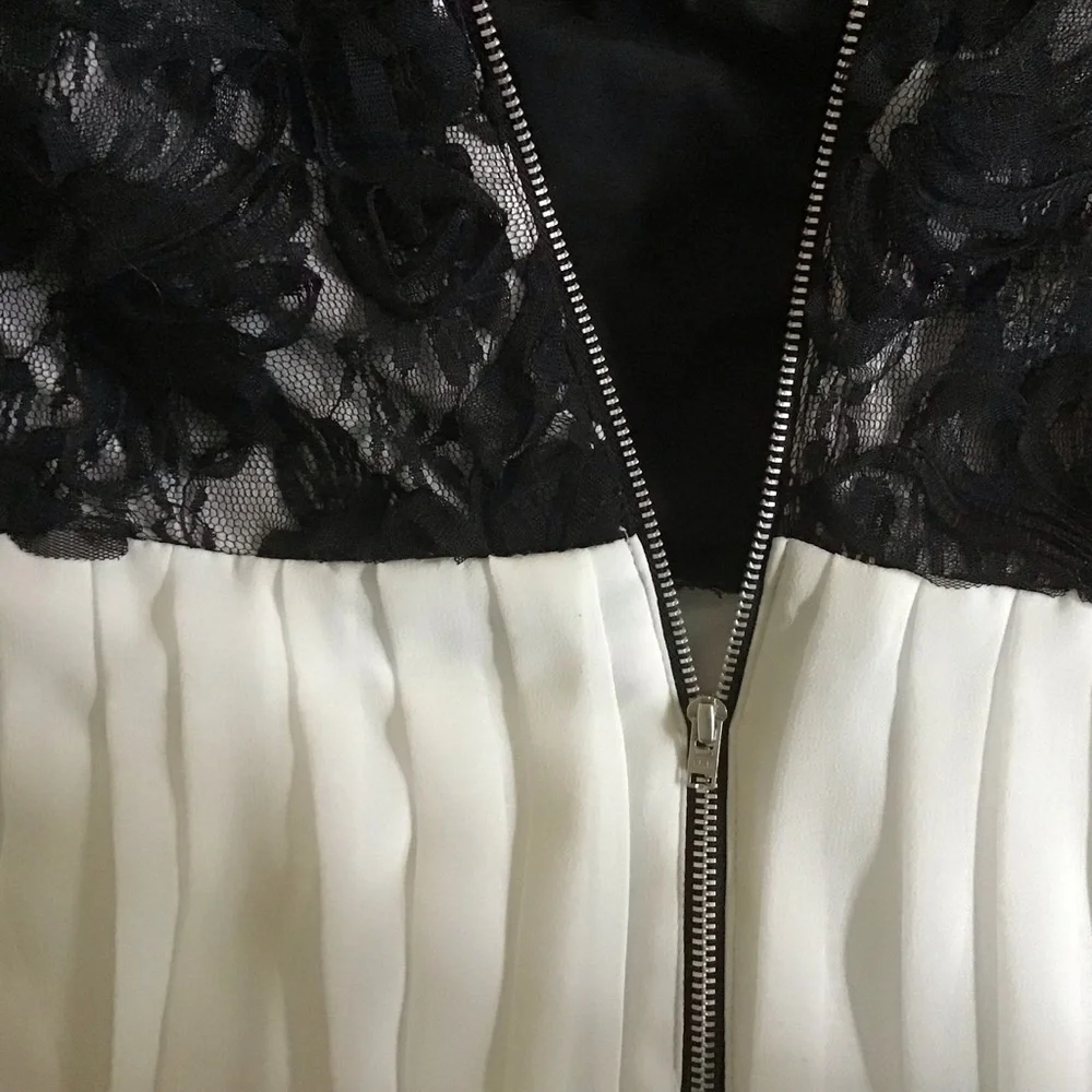 Black Lace & White Chiffon Strapless Dress - Picture 3 of 6